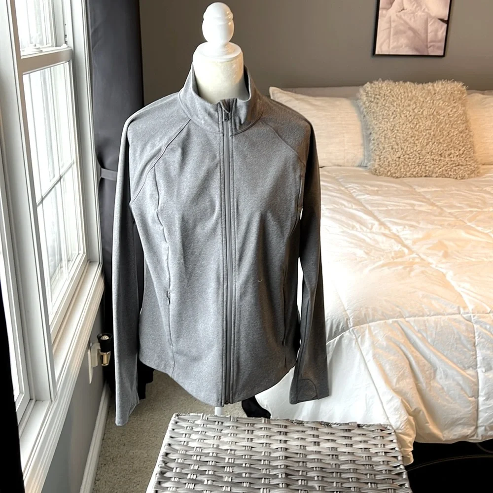 NWOT Women’s Tek Gear Ultrastretch Performance Jacket - Picture 1 of 8